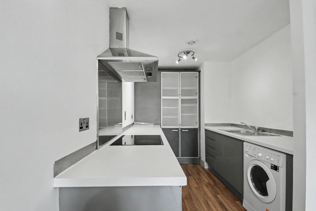 Apartment in Manchester - View 3