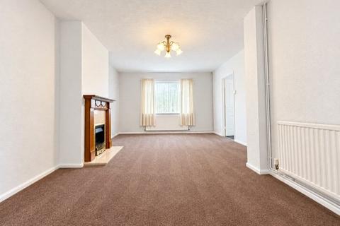 3 bedroom semi-detached house to rent, East Road, West Drayton, UB7