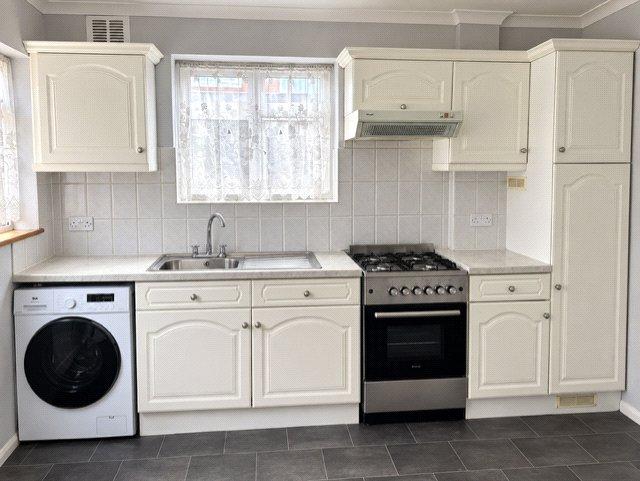 House in West Drayton - View 4