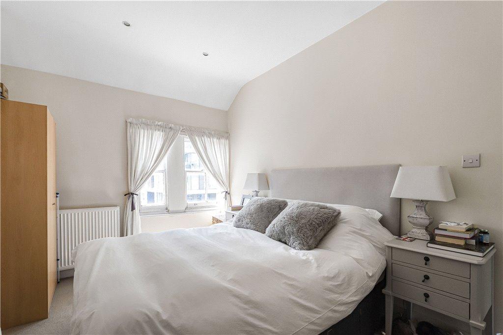 Apartment in Putney - View 3