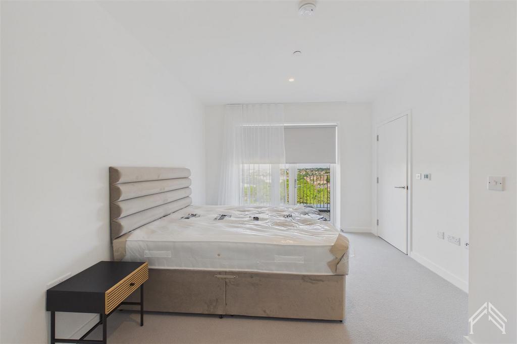 Apartment in London - More