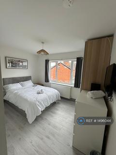 2 bedroom terraced house to rent, Manor Avenue, Leeds, LS6