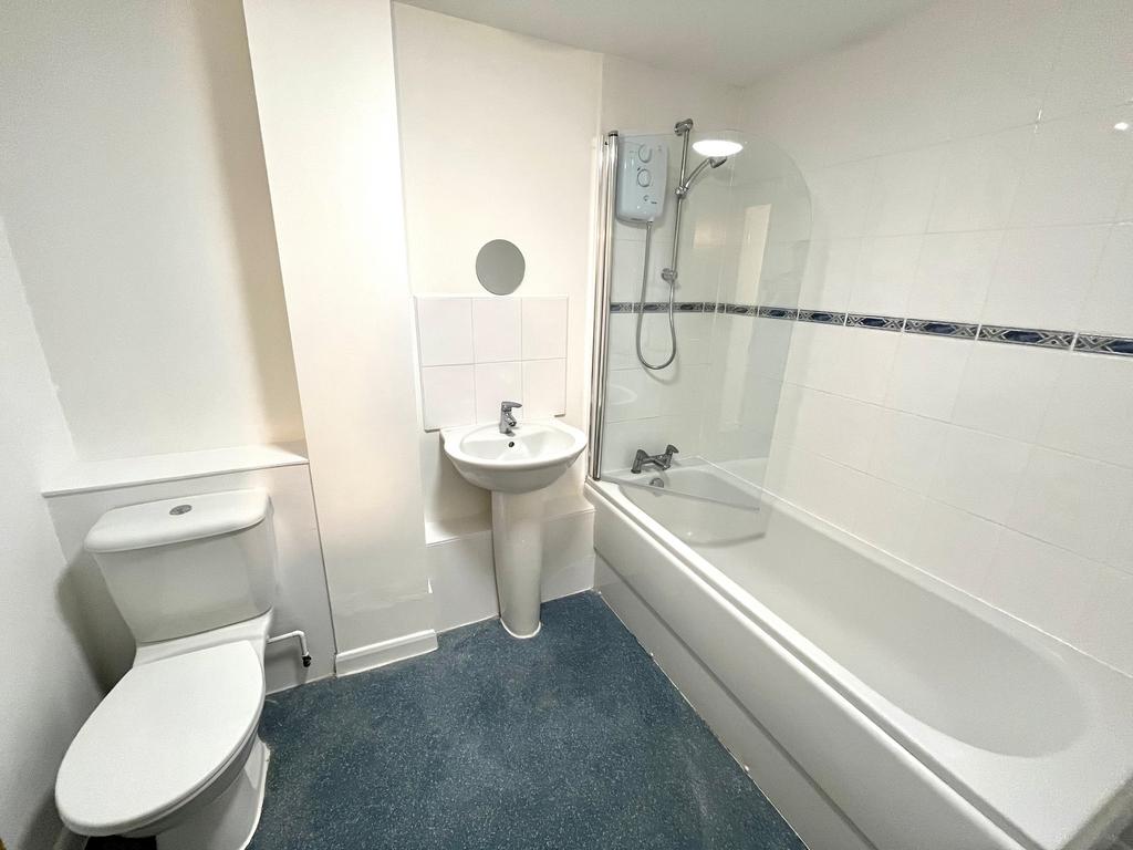 Apartment in Nottingham, Lace Market, St Ann's - View 3