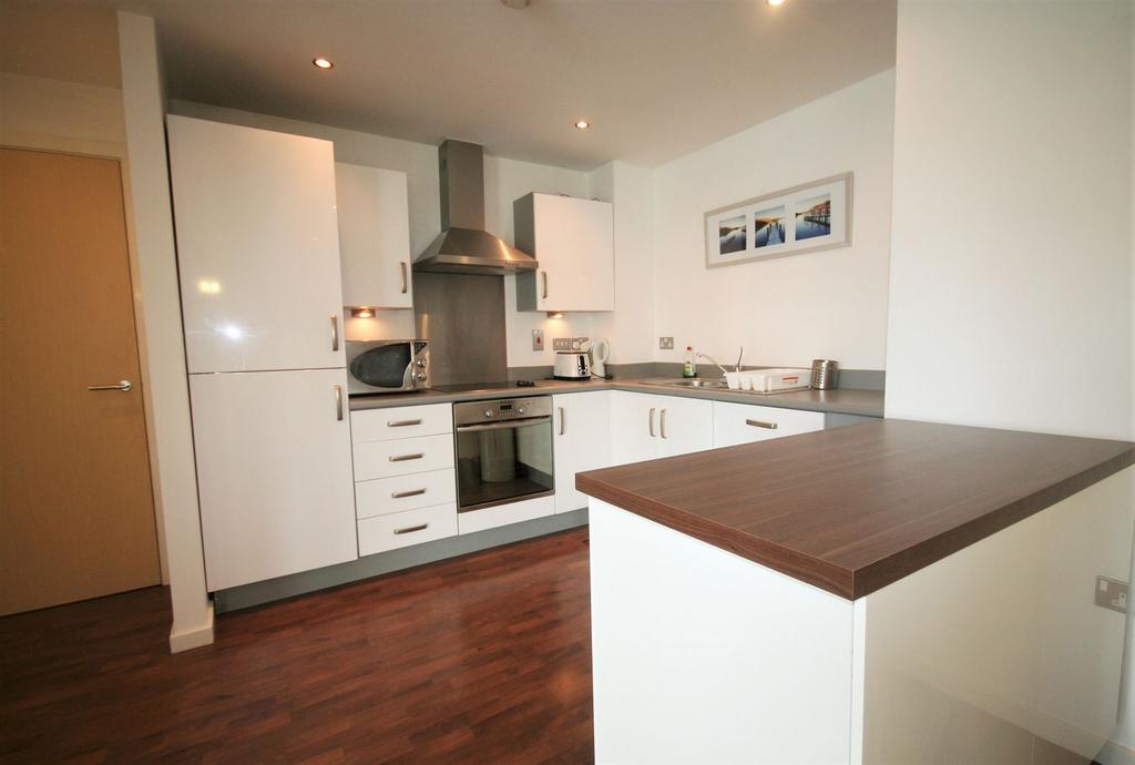 Apartment in Swansea, Waterfront - View 2