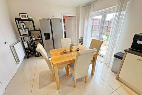 4 bedroom detached house for sale, Laverton Road, Hamilton, Leicester, Leicestershire, LE5 1WJ