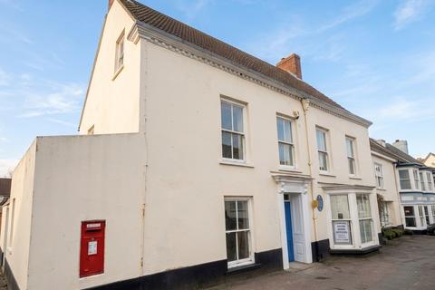 2 bedroom flat to rent, Fairfield House, Honiton, EX14