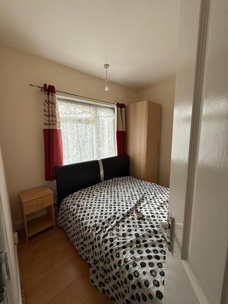 House in Chigwell - View 5