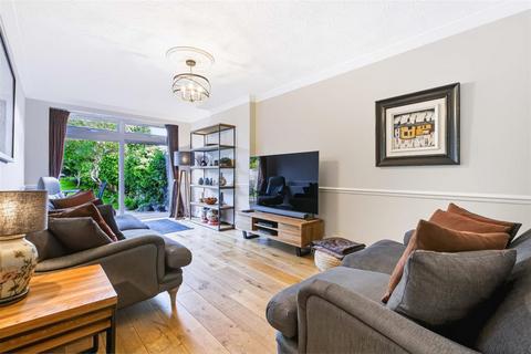 4 bedroom semi-detached house for sale, Ufton Close, Shirley, Solihull