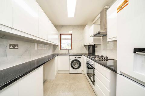 4 bedroom house to rent, Orchard Gate, Greenford UB6