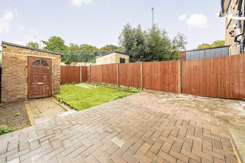 4 bedroom house to rent, Orchard Gate, Greenford UB6