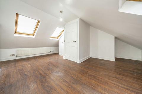 4 bedroom house to rent, Orchard Gate, Greenford UB6