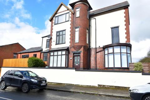 1 bed house for rent in Milner Avenue, Seedfield BL9