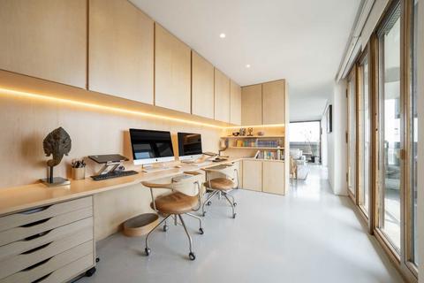 1 bedroom flat for sale, Cromwell Tower, London EC2Y