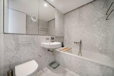 1 bedroom flat for sale, Cromwell Tower, London EC2Y