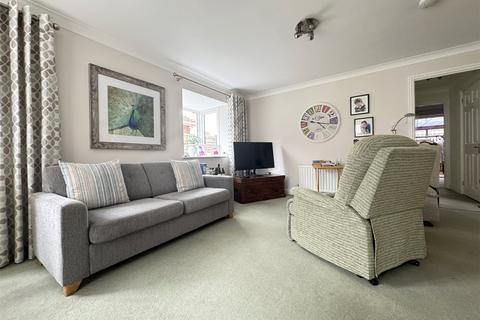 2 bedroom bungalow for sale, Pyrford Mews, Lymington SO41