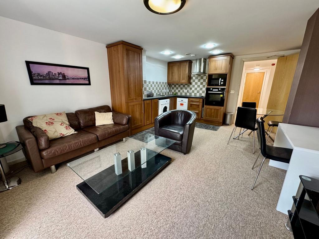 Apartment in Newcastle Upon Tyne - View 2
