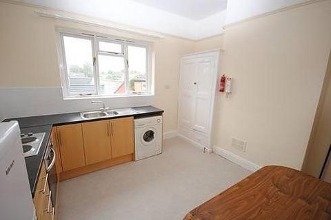 2 bedroom house to rent, Herrick Road, Loughborough LE11