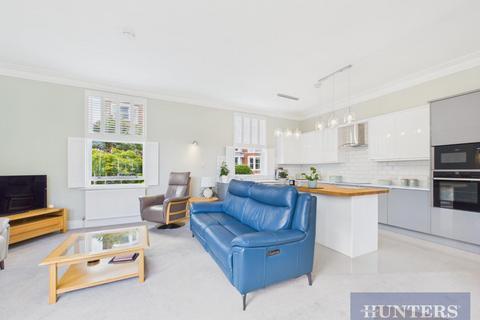 2 bedroom apartment for sale, Prince Of Wales Terrace, Scarborough