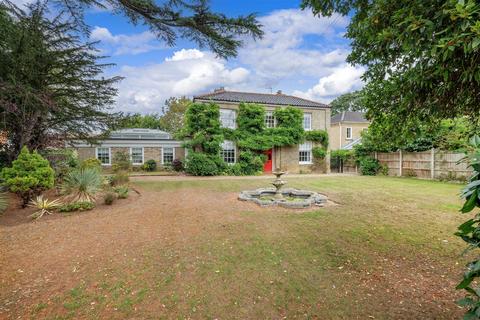 4 bedroom detached house for sale, Grove Road, Beccles NR34