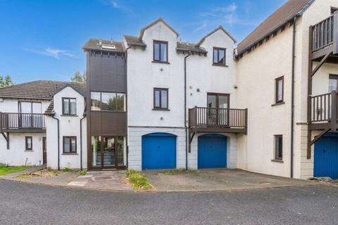 2 bedroom flat for sale, 14 Howe Gardens, Kendal