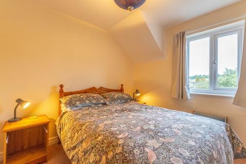 2 bedroom flat for sale, 14 Howe Gardens, Kendal