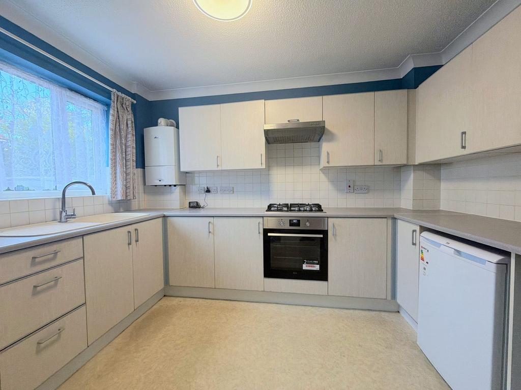 House in Uxbridge - View 2
