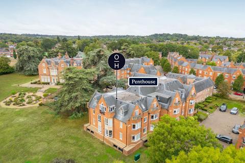3 bedroom penthouse for sale, Lambton House, Windsor