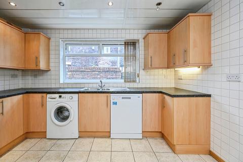 4 bedroom end of terrace house for sale, Ashbourne Road, Liverpool