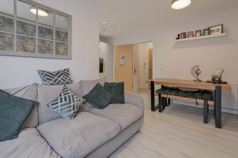 2 bedroom flat for sale, 358 Pollokshaws Road, Strathbungo, Glasgow, G41 1BF