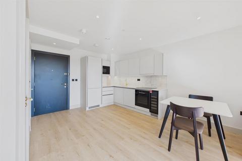 Studio to rent, 38 Aerodrome Road, Colindale | London NW9