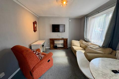 2 bedroom ground floor flat for sale, 6 Rolleston Close, Norwich, Norfolk NR5 8RH