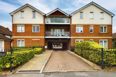 2 bedroom flat to rent, Maiden Vale, 21 Craufurd Rise, Maidenhead, Berkshire, SL6