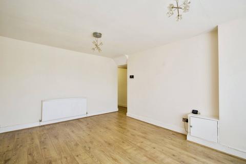 1 bedroom maisonette for sale, The Parade, North Road, Havering-Atte-Bower, Romford, RM4