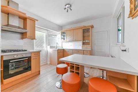 undefined, Perth Close, Raynes Park, London, SW20
