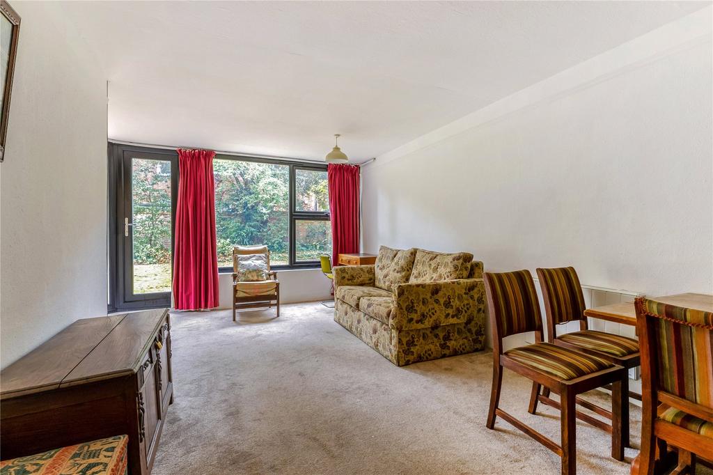 Apartment in 119 Banbury Road - View 2