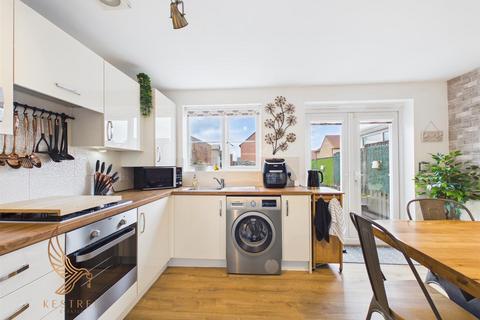 3 bedroom semi-detached house for sale, Jenkin Way, Doncaster DN12