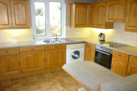 3 bedroom bungalow to rent, Radford Park Road, Plymouth PL9