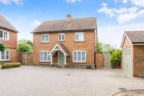 Preston Manor Road, Tadworth KT20