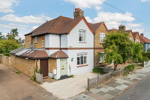 undefined, Lock Road, Richmond, TW10