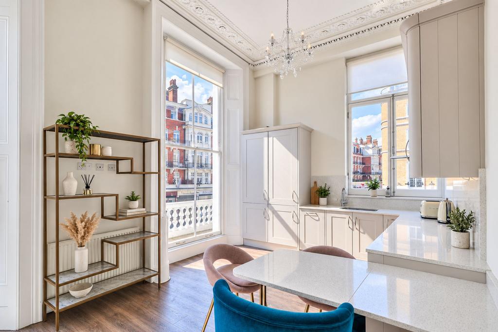 Apartment in London, South Kensington - View 2