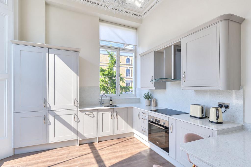 Apartment in London, South Kensington - View 5