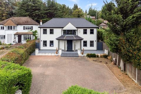 4 bedroom detached house for sale, Valley Road, Rickmansworth, WD3 4BJ