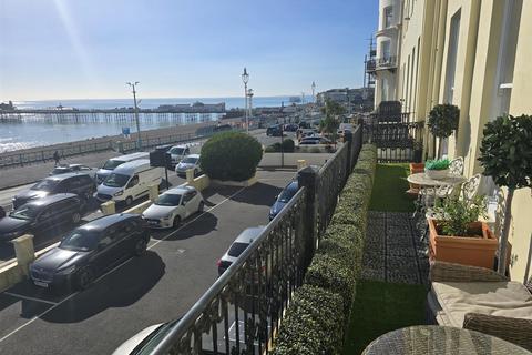 2 bedroom flat to rent, Chain Pier House, Marine Parade, Brighton