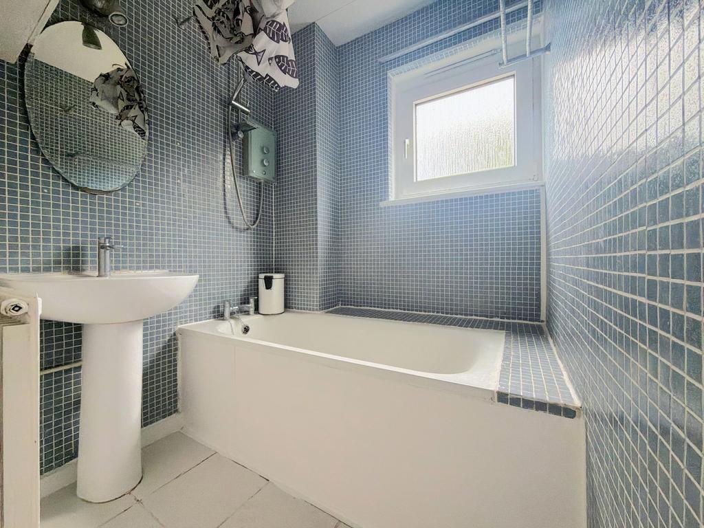 House in London - View 5