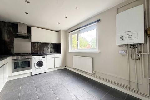 2 bedroom terraced house to rent, Braybourne Close, Uxbridge, UB8