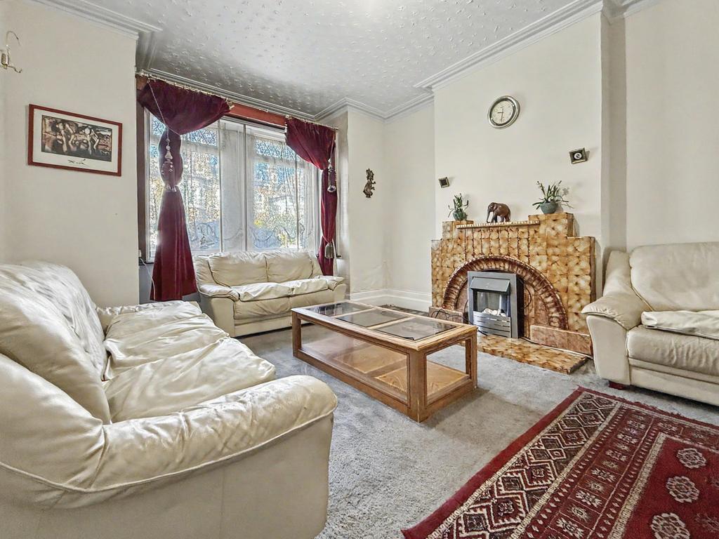 House in London - View 3