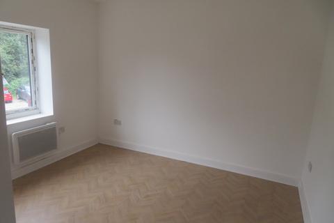 2 bedroom apartment to rent, Boarshaw Road, Middleton, M24