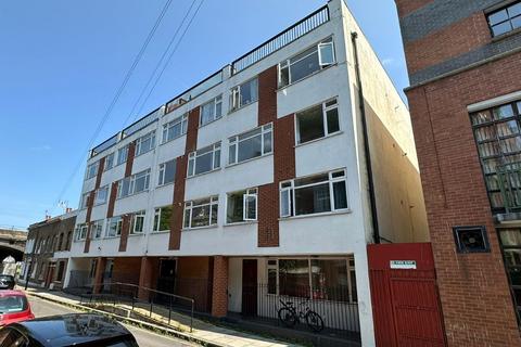 3 bedroom flat for sale, Flat 2, 69 Johnson Street, Shadwell, London, E1 0AQ