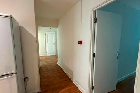3 bedroom flat for sale, Flat 2, 69 Johnson Street, Shadwell, London, E1 0AQ