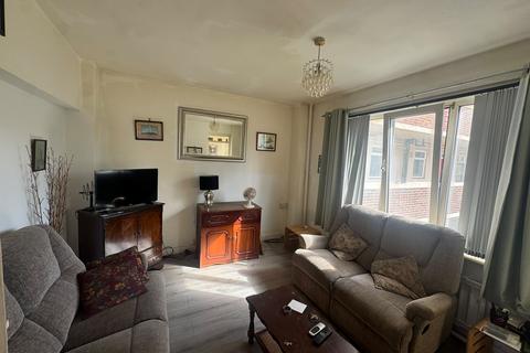 1 bedroom flat for sale, 71 Regent Court, Bradfield Road, Sheffield, South Yorkshire S6 2BU